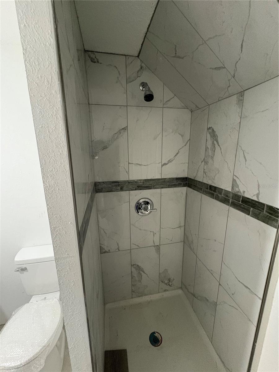 Image 15 of 17 For 2921 Crutchfield Road W