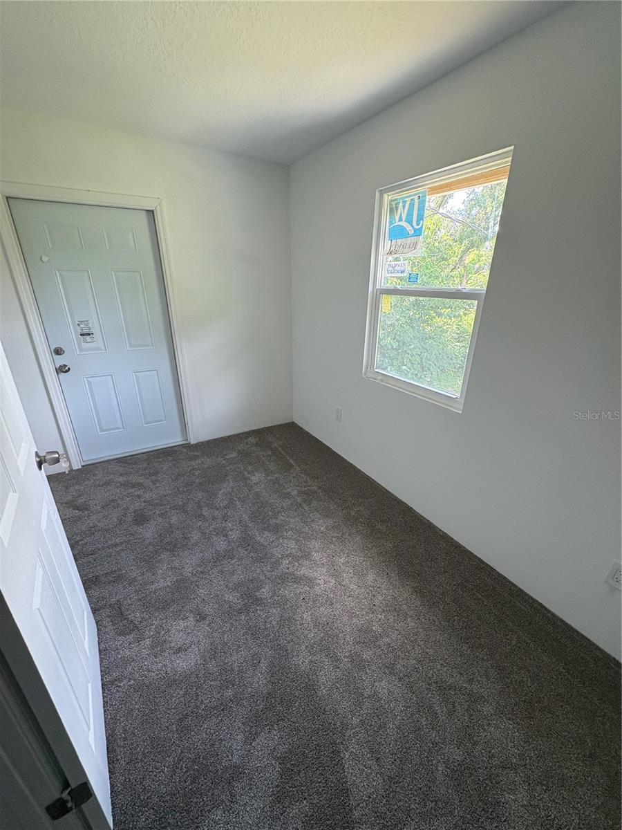 Image 5 of 17 For 2921 Crutchfield Road W