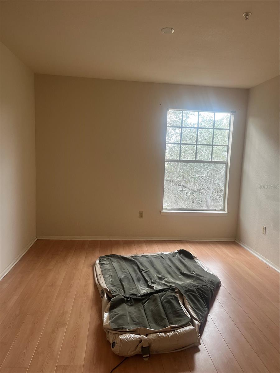 Image 13 of 15 For 1325 Rotonda Point 313