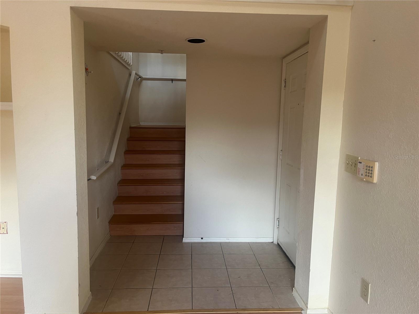 Image 5 of 15 For 1325 Rotonda Point 313