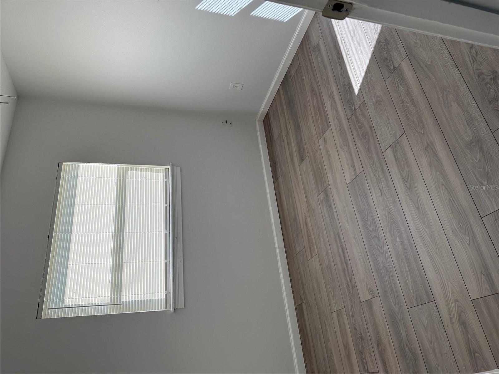 Image 8 of 11 For 201 Bennett Street