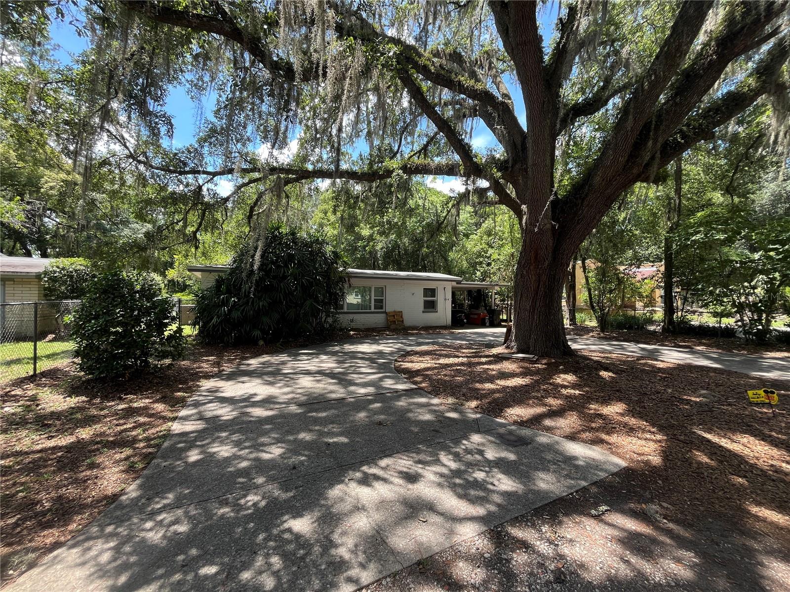 Image 2 of 11 For 104 26th Street