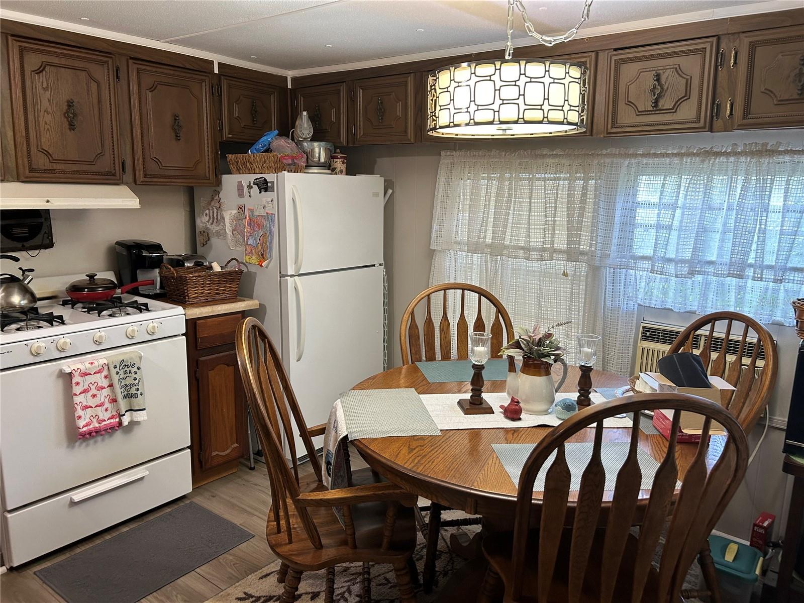 Image 9 of 13 For 56304 Hazelnut Road