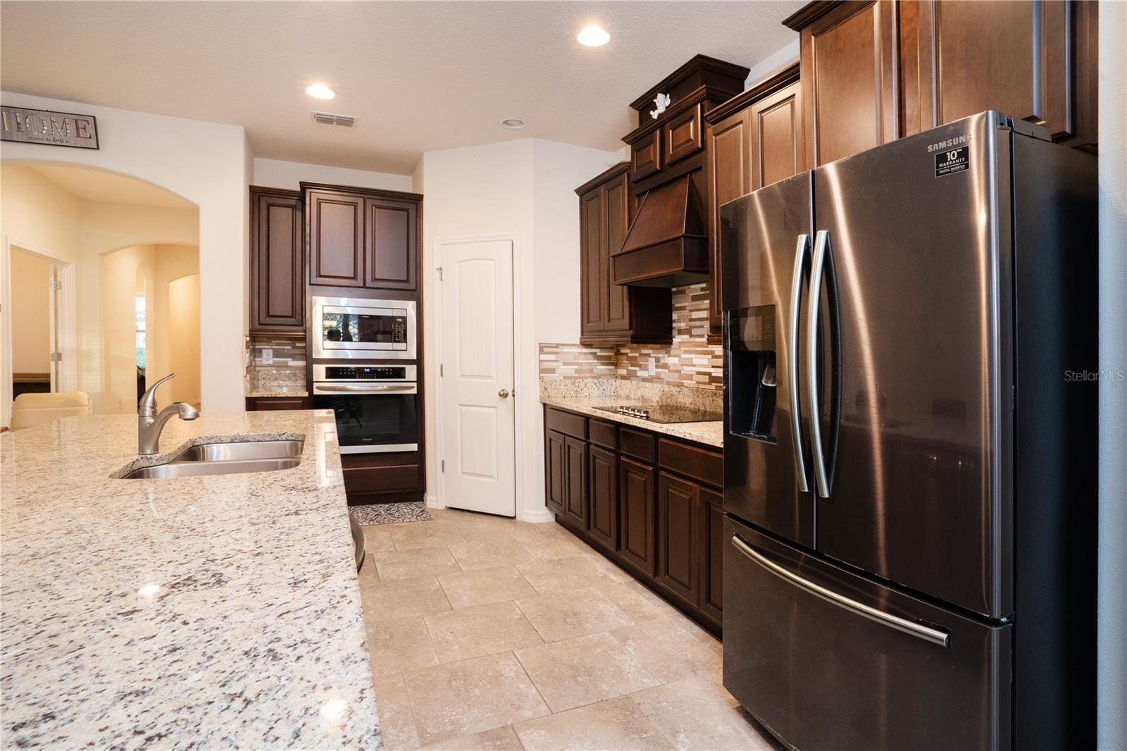 Image 10 of 27 For 4004 Prima Lago Circle