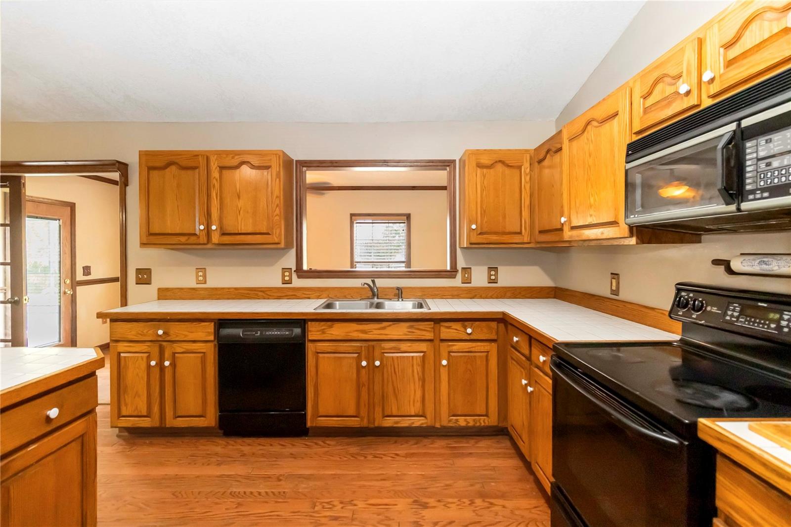 Image 14 of 53 For 1330 Englewood Drive
