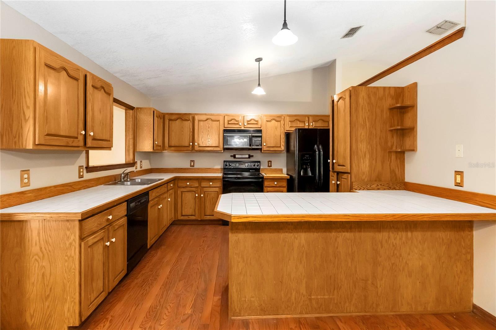Image 17 of 53 For 1330 Englewood Drive