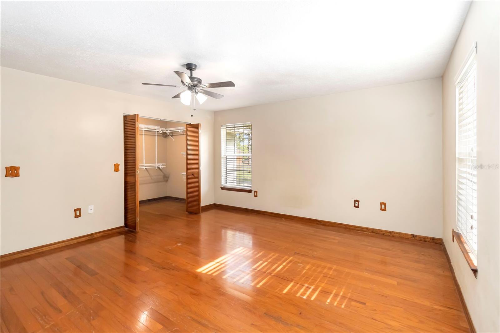 Image 25 of 53 For 1330 Englewood Drive
