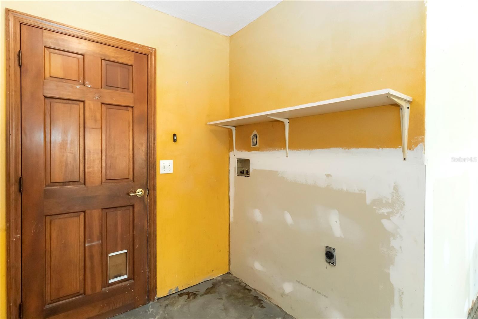 Image 33 of 53 For 1330 Englewood Drive