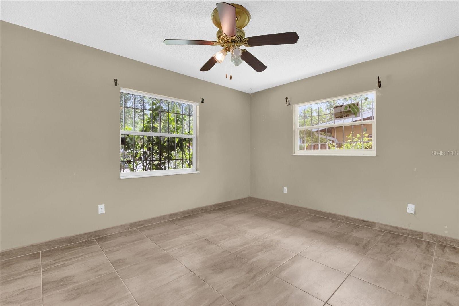 Image 21 of 27 For 5806 Fernhill Drive