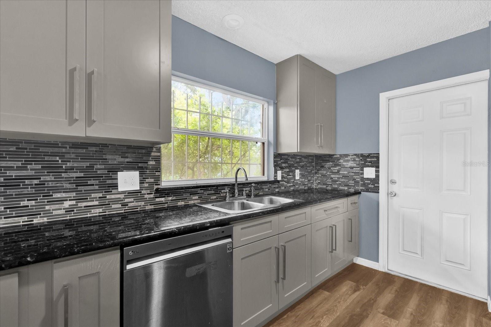 Image 5 of 27 For 5806 Fernhill Drive