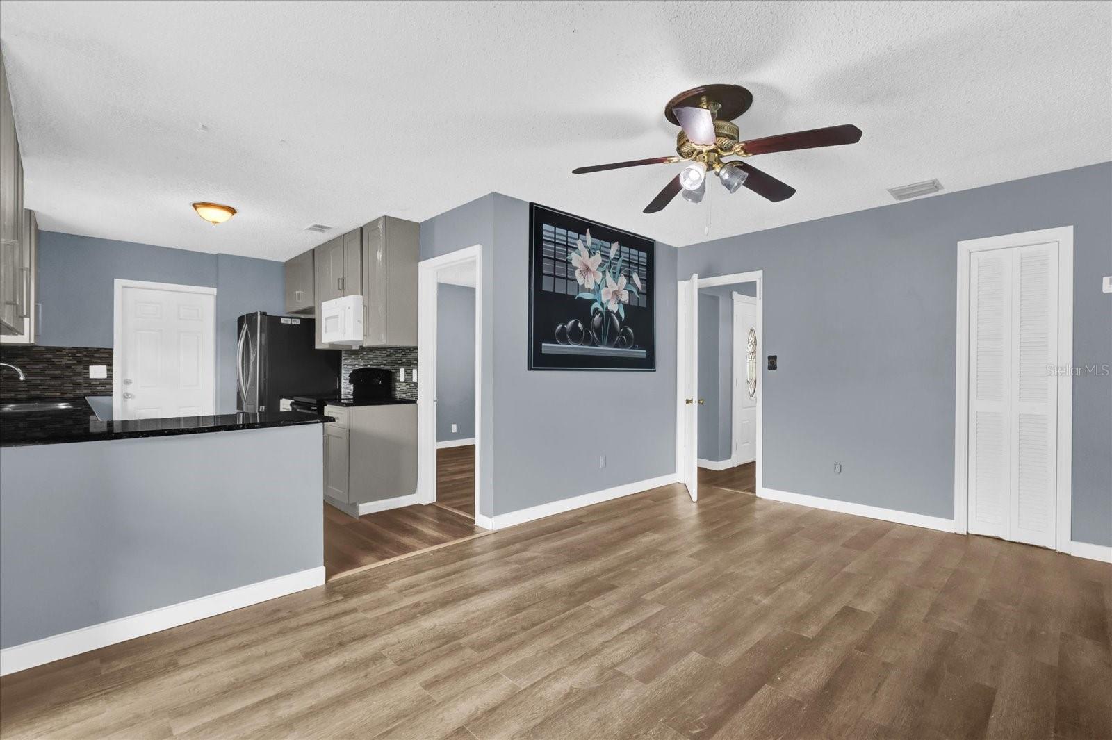 Image 7 of 27 For 5806 Fernhill Drive