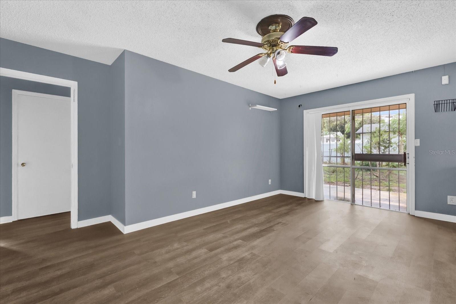 Image 8 of 27 For 5806 Fernhill Drive