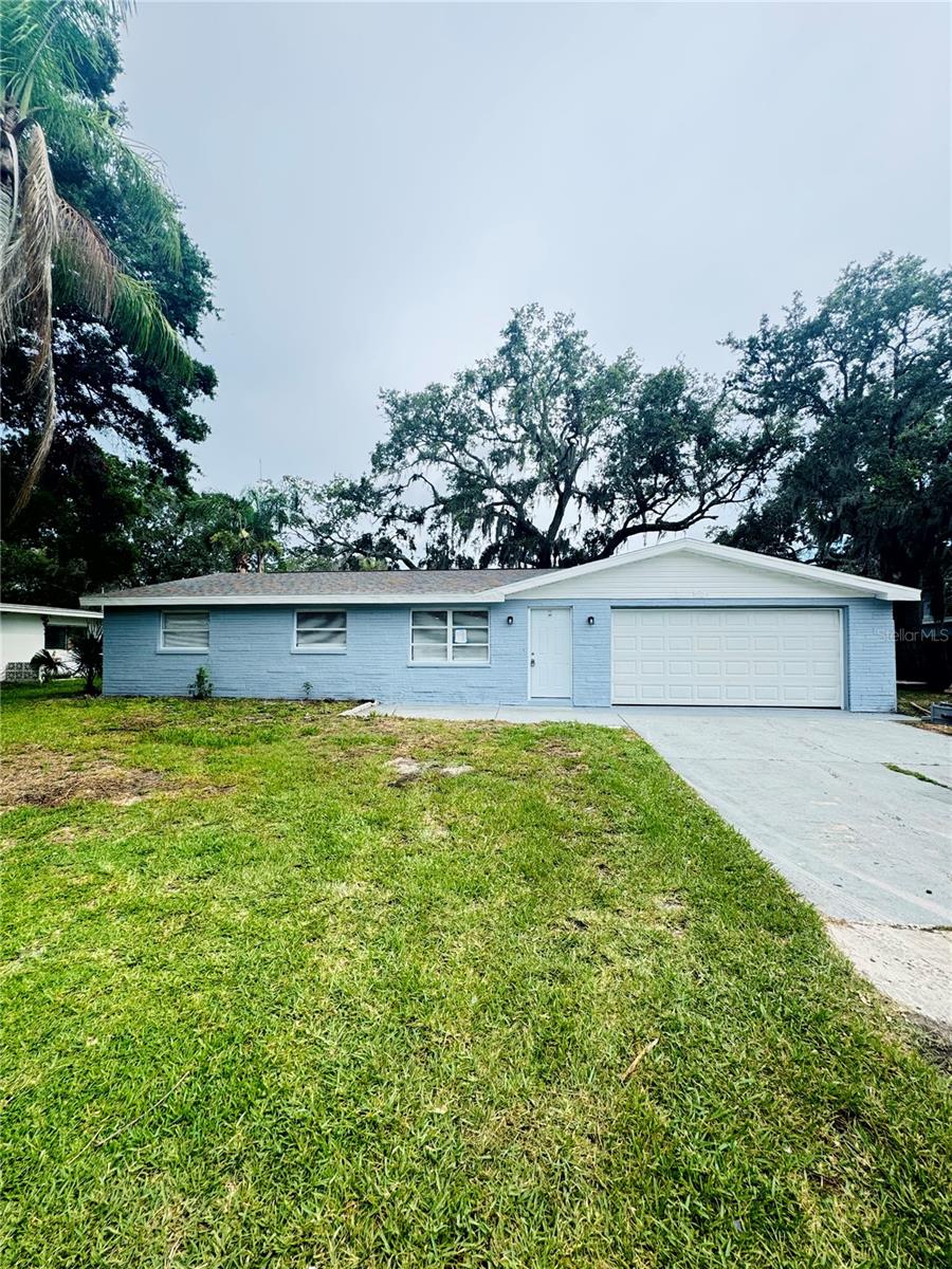 Listing photo id 1 for 4934 Avery Road