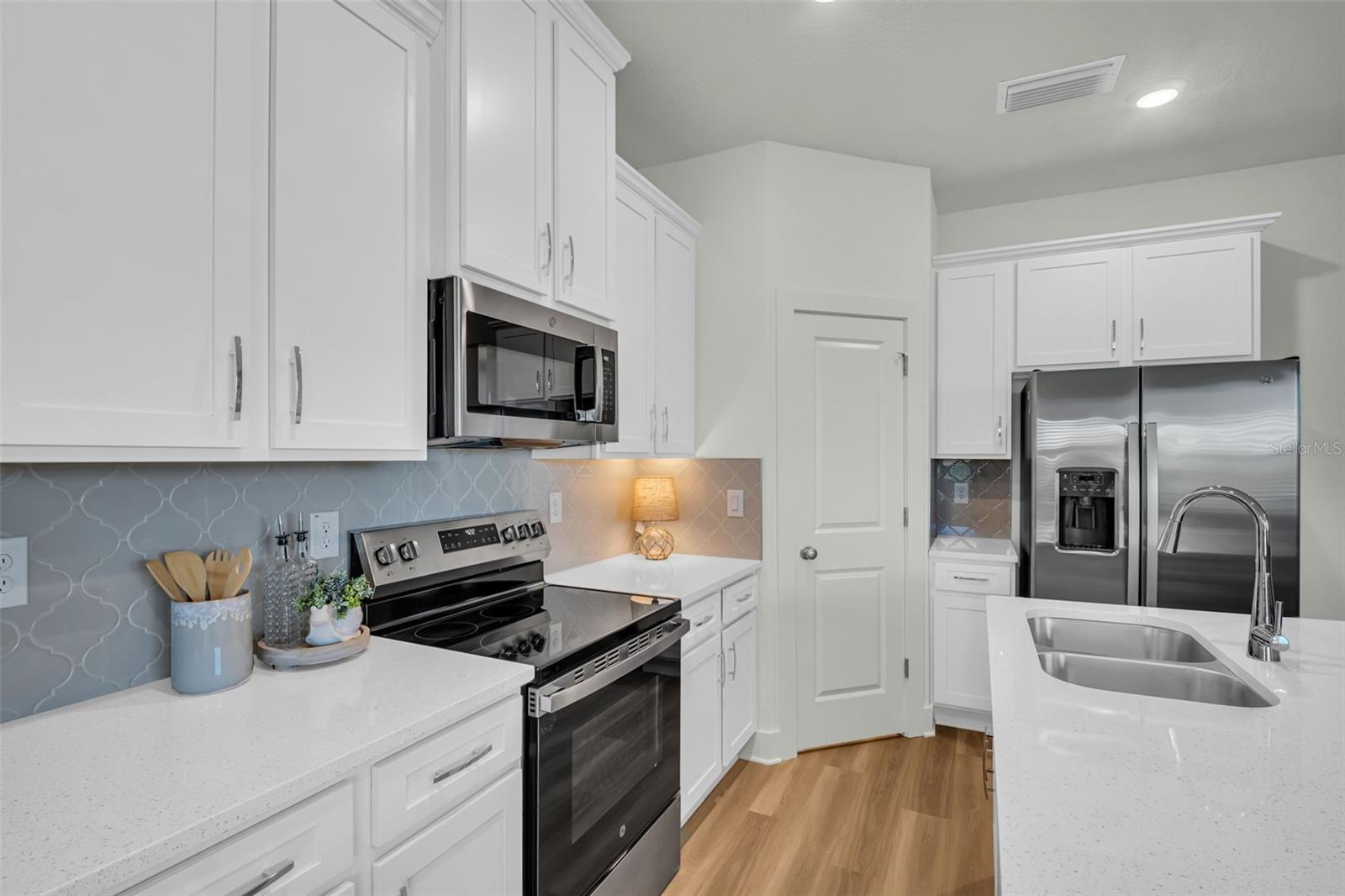 Image 12 of 26 For 13964 Emerald Fields Drive