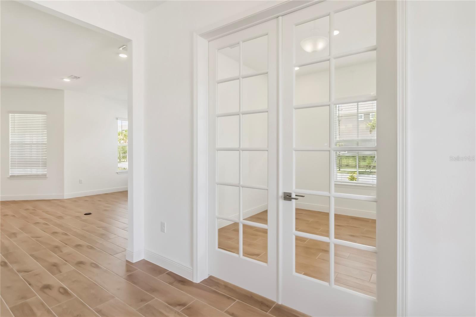 Image 10 of 66 For 10185 Pearson Avenue