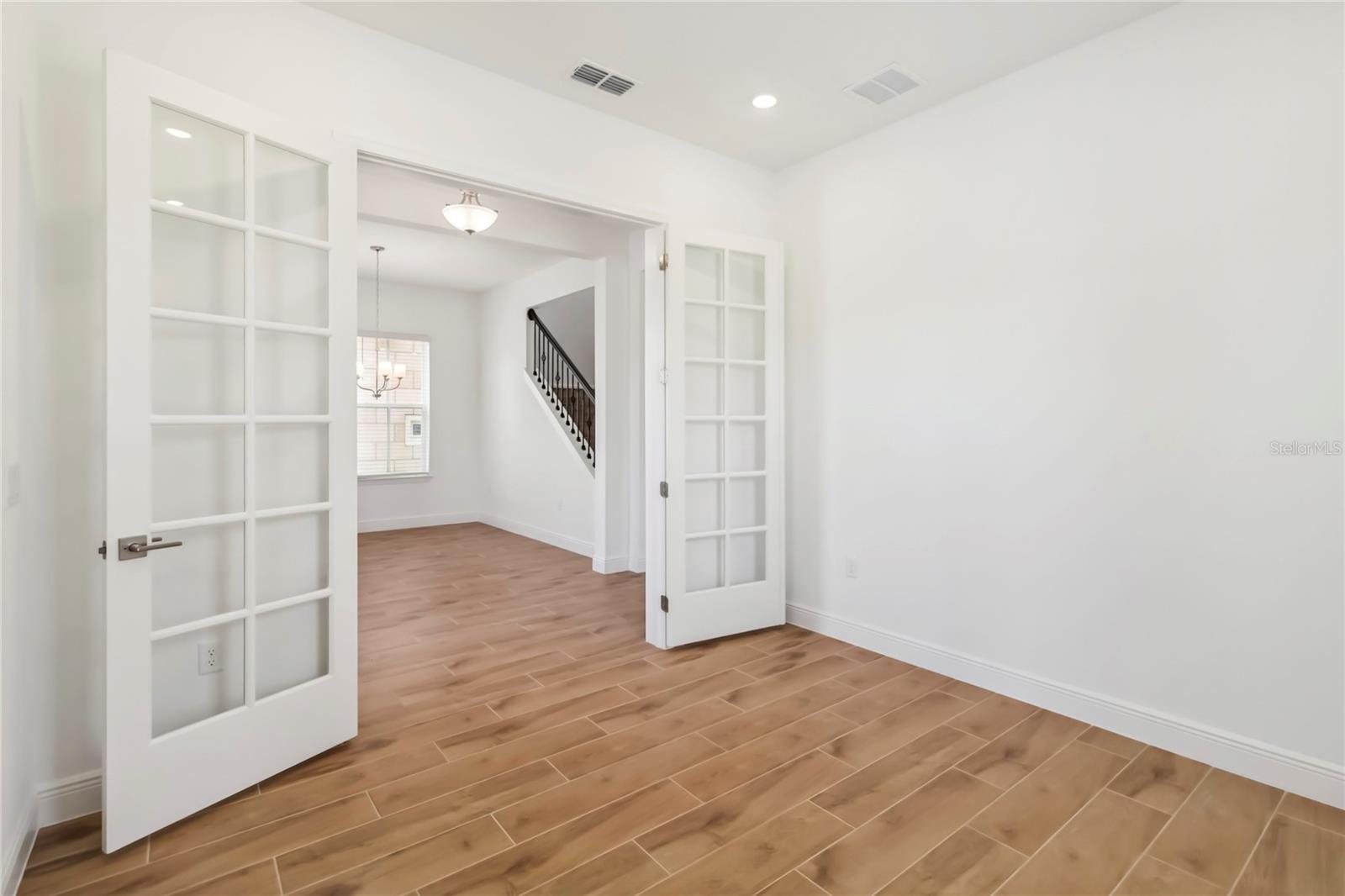 Image 11 of 66 For 10185 Pearson Avenue