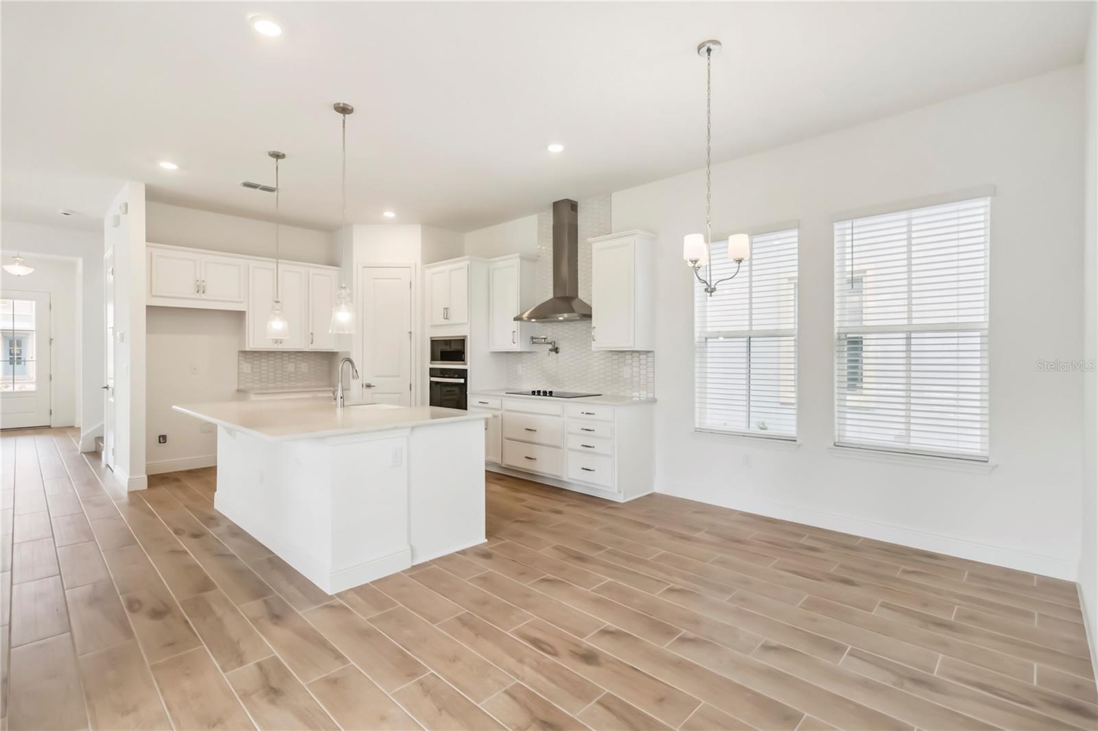 Image 16 of 66 For 10185 Pearson Avenue