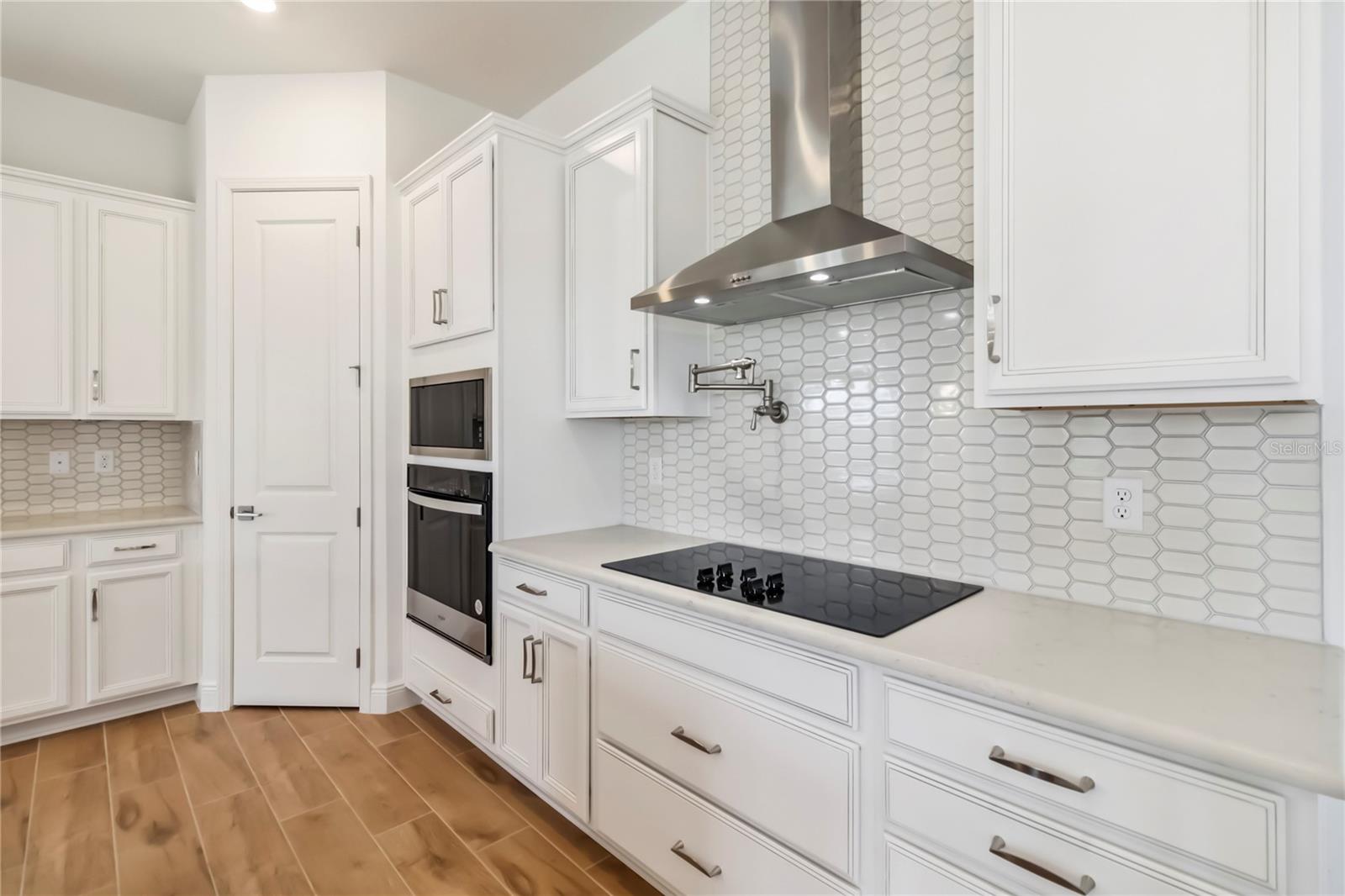 Image 18 of 66 For 10185 Pearson Avenue