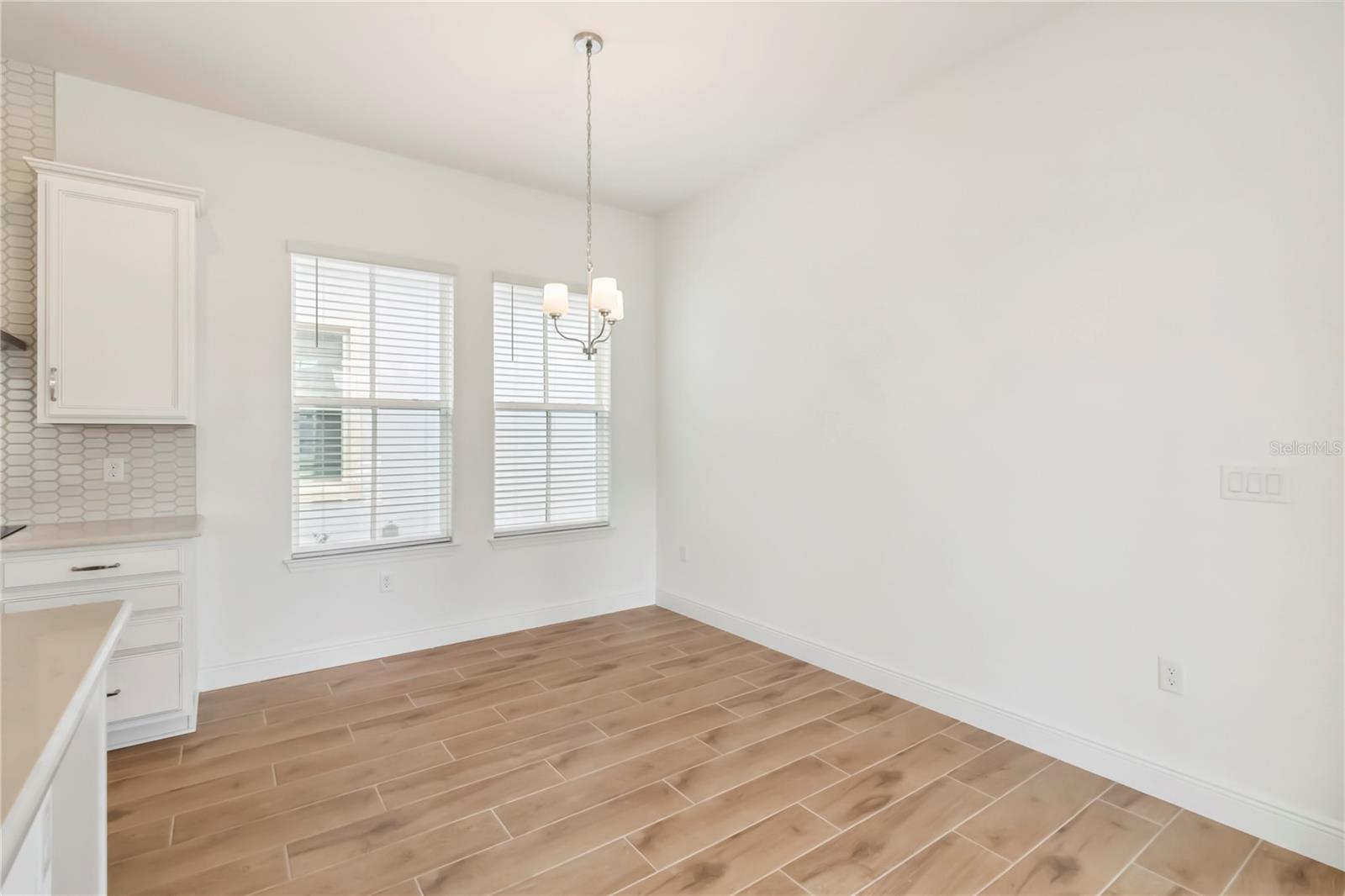 Image 19 of 66 For 10185 Pearson Avenue