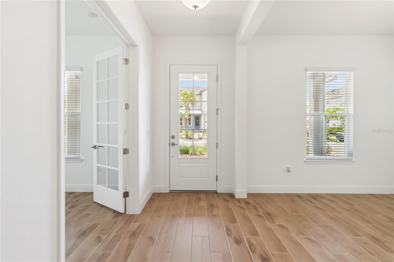 Image 7 of 66 For 10185 Pearson Avenue