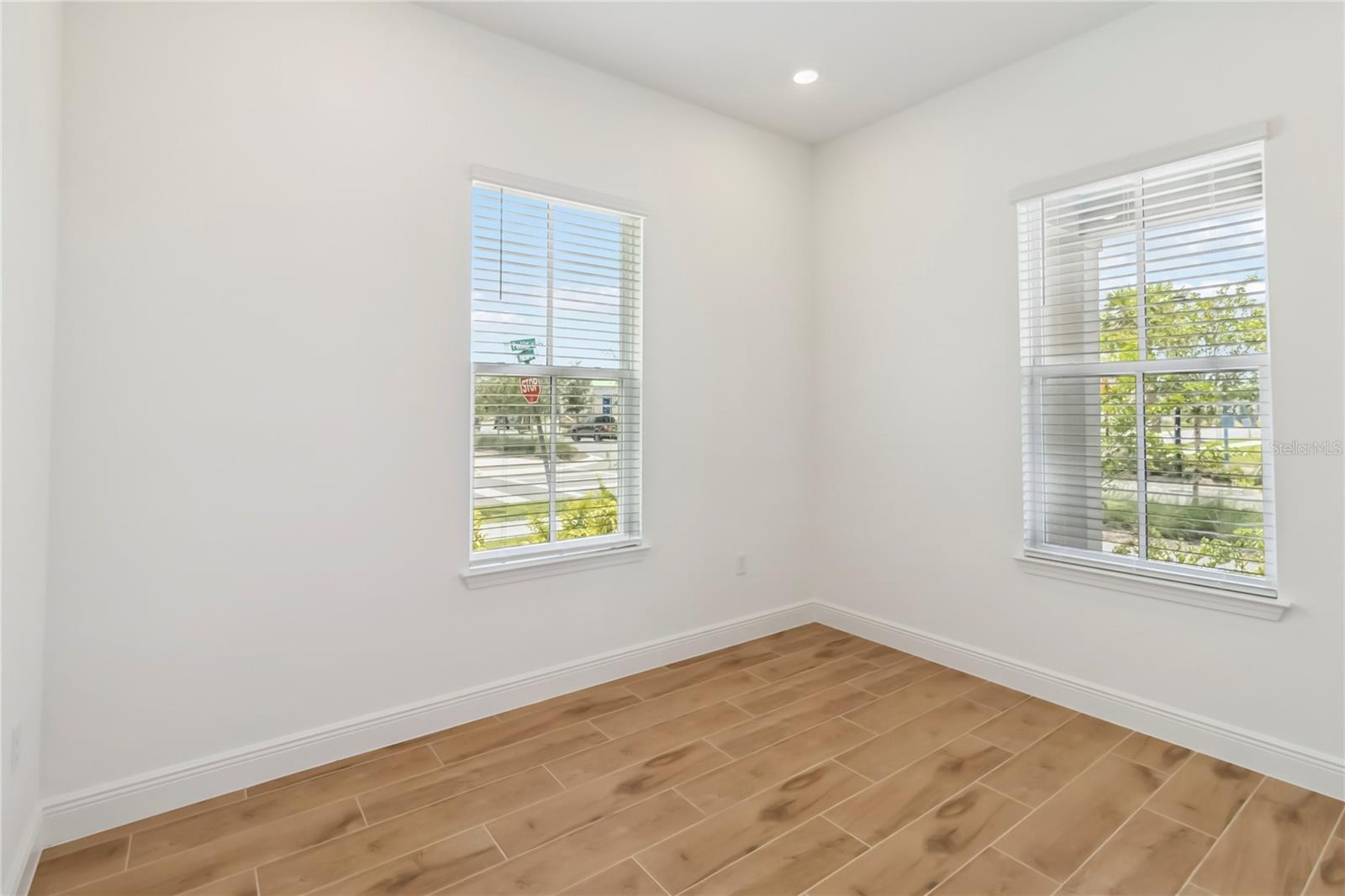 Image 9 of 66 For 10185 Pearson Avenue