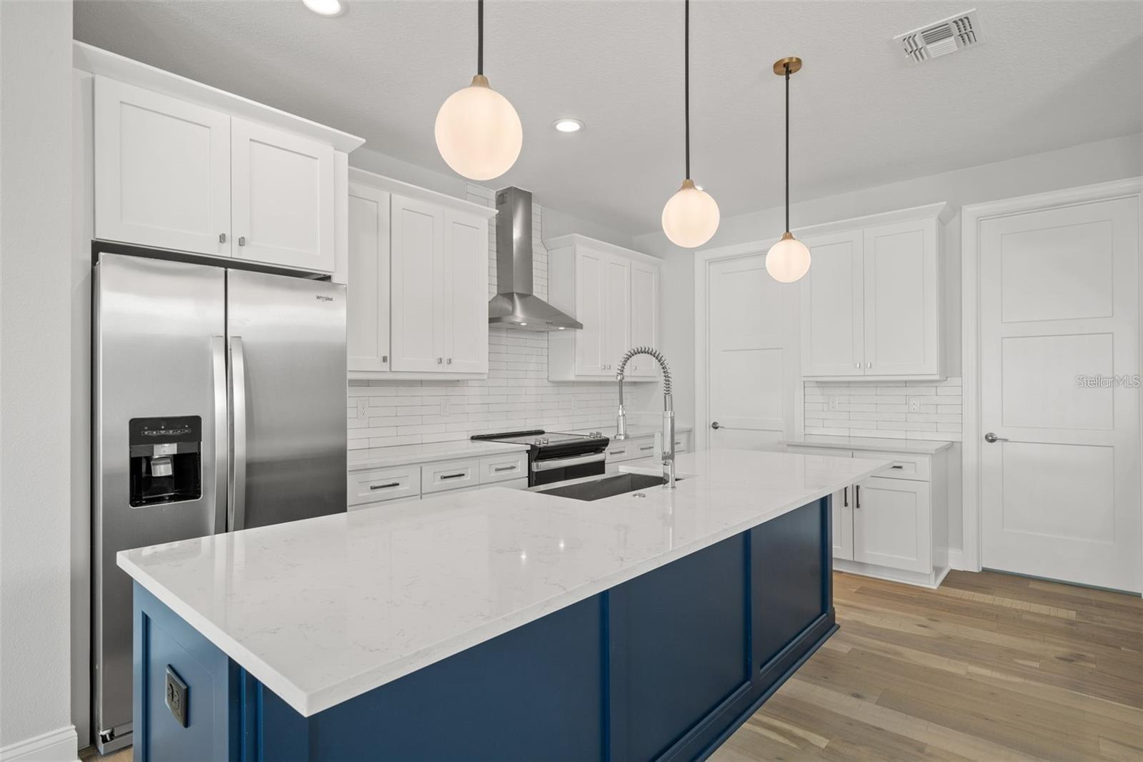 Image 16 of 30 For 4729 Legacy Park Drive