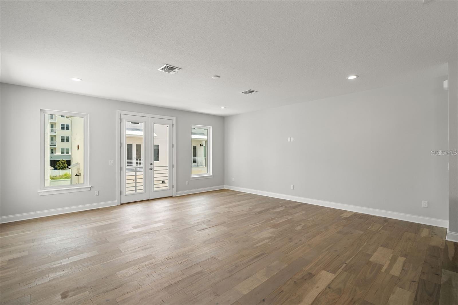 Image 22 of 30 For 4729 Legacy Park Drive