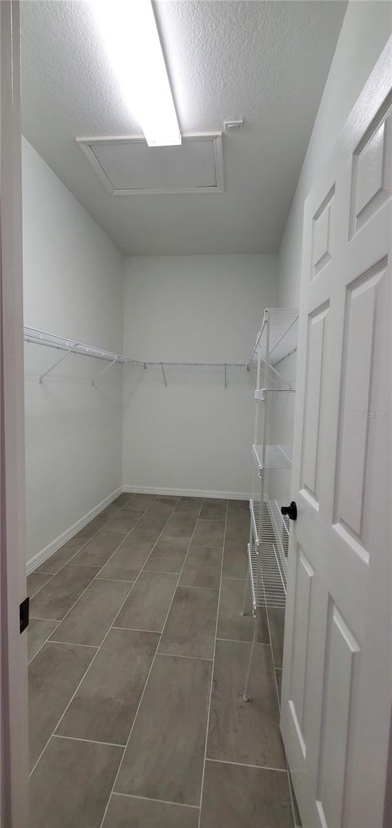 Image 12 of 21 For 5231 Highbury Circle