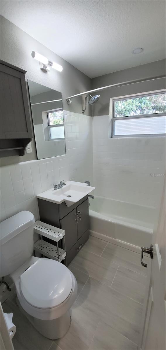 Image 17 of 21 For 4042 Condor Lane