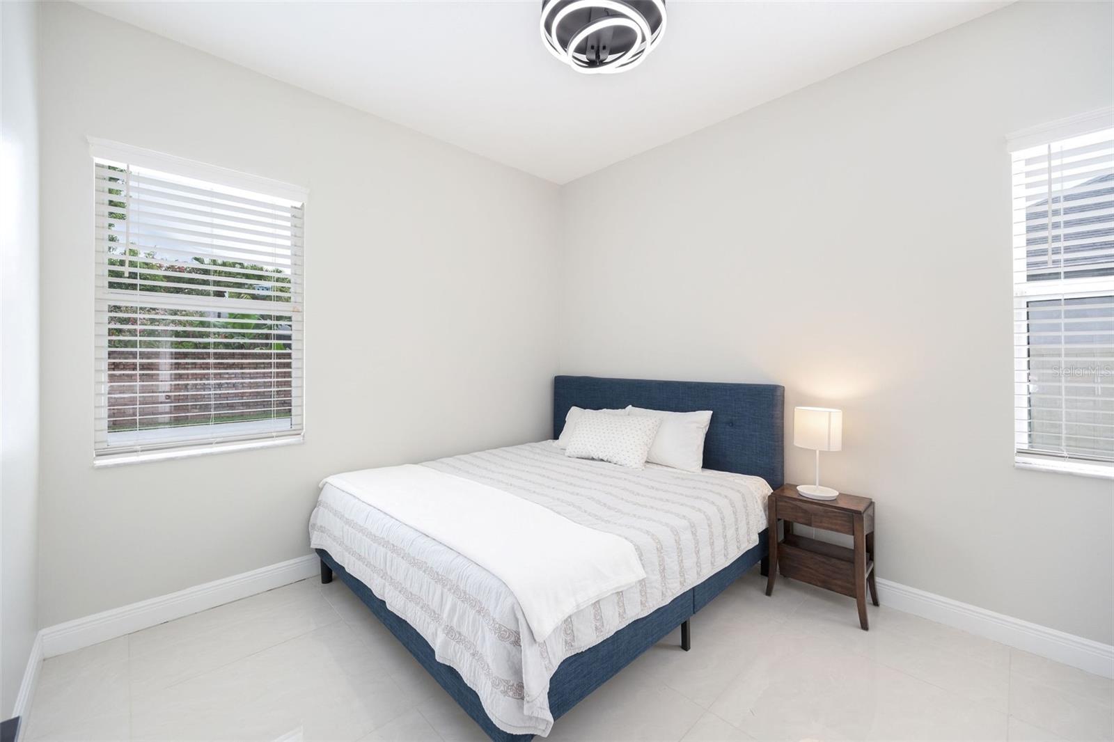 Image 21 of 35 For 9844 Montclair Circle