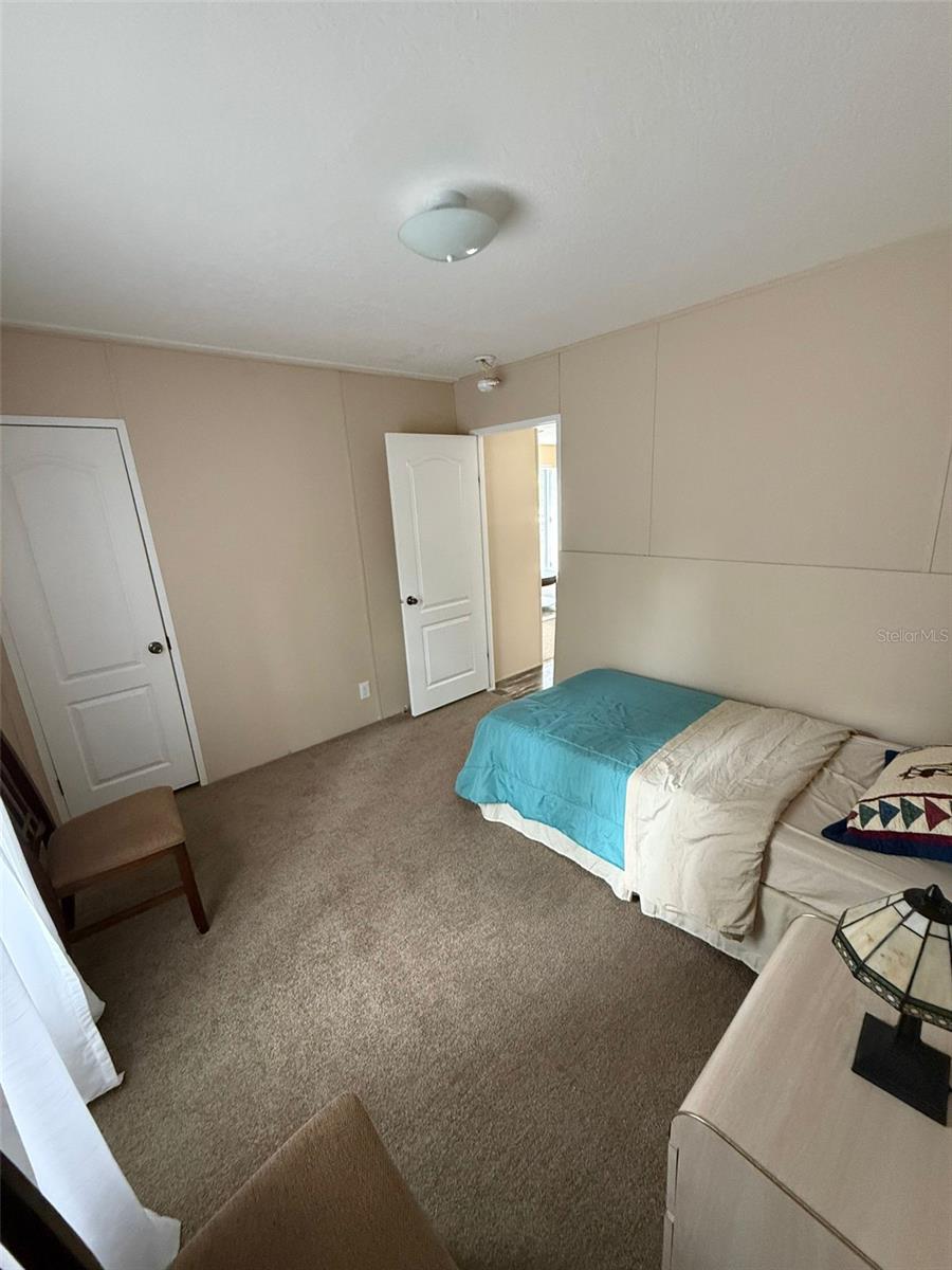 Listing photo id 16 for 31047 Scrub Oak Lane