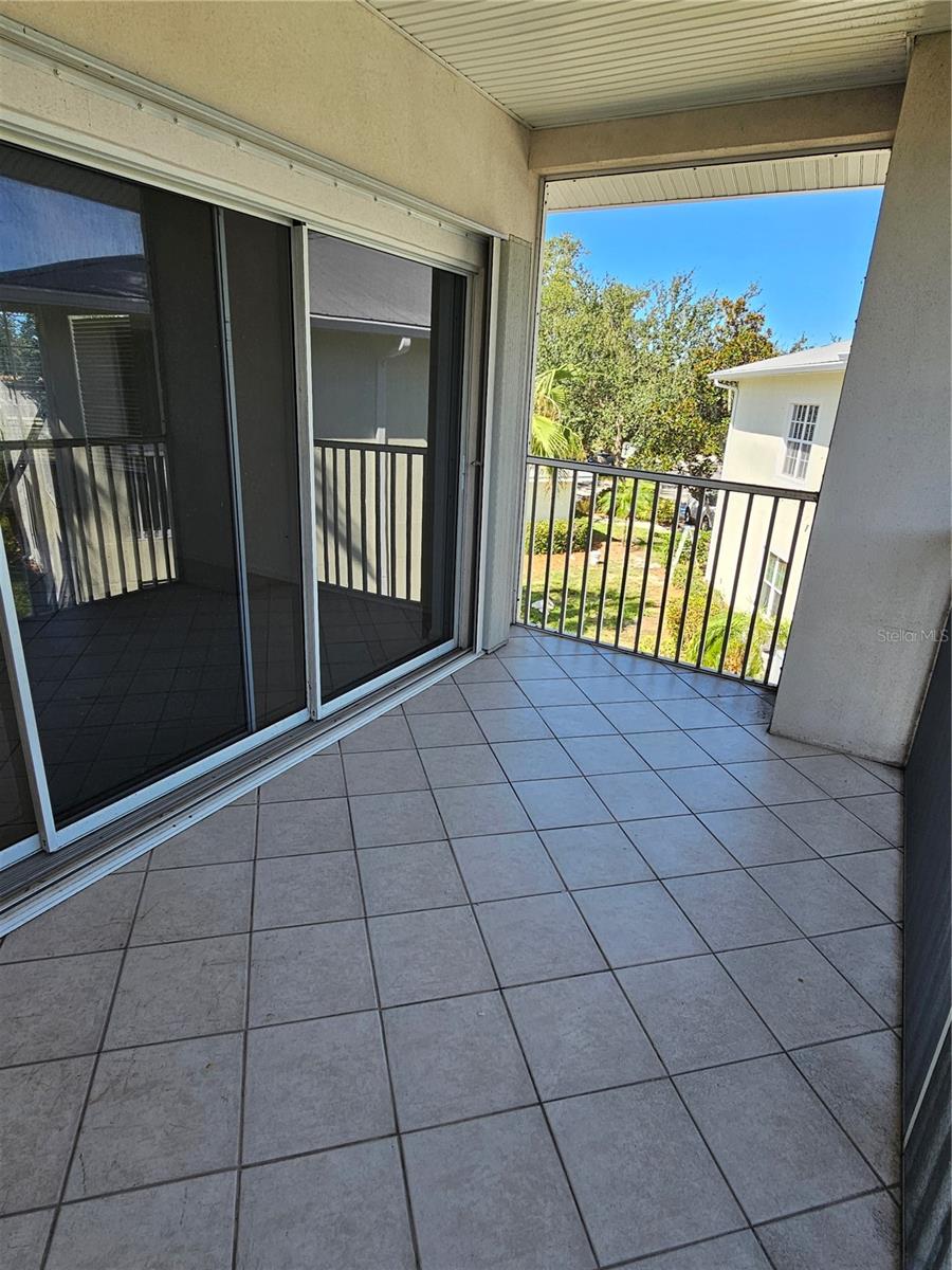 Image 15 of 32 For 291 Hidden Bay Drive 201
