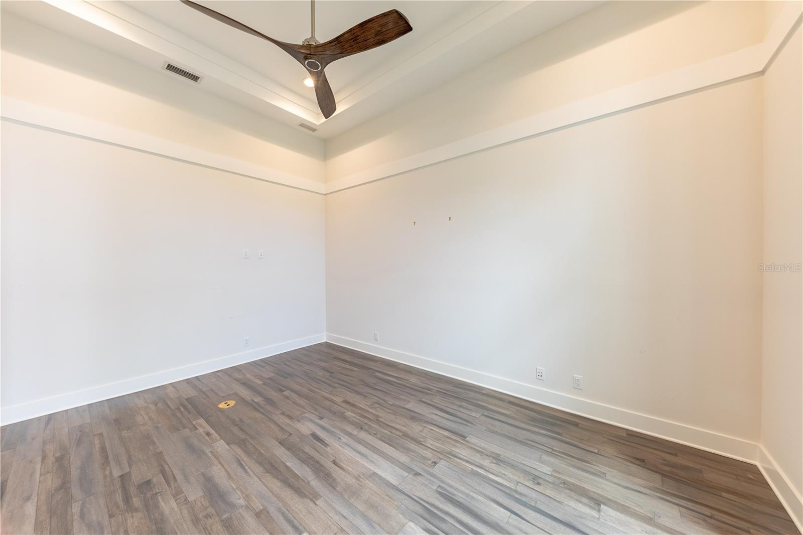 Image 19 of 57 For 5408 Greenbrook Drive