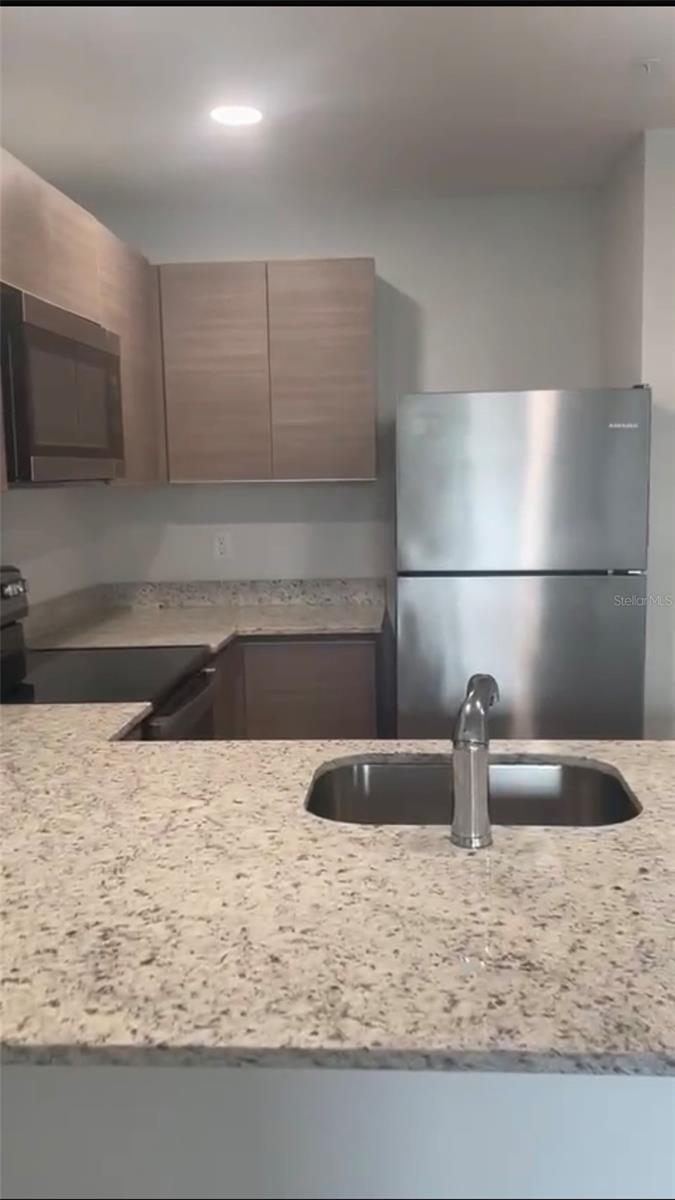 Image 4 of 13 For 820 Issacville Drive 102
