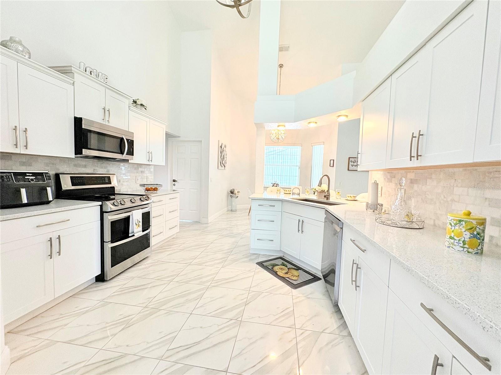 Image 11 of 72 For 4540 120th Street