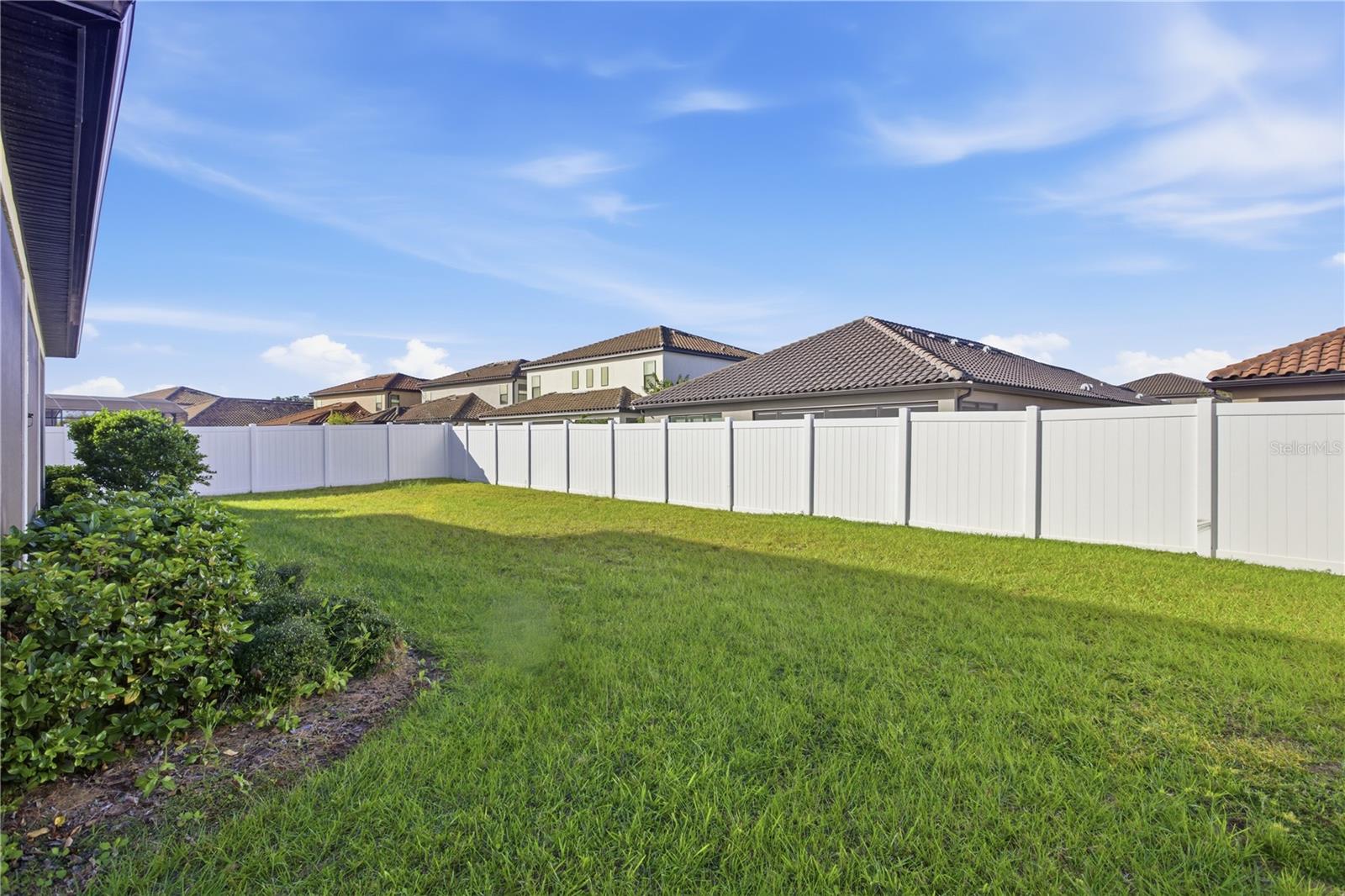 Image 28 of 40 For 1940 Goblet Cove Street