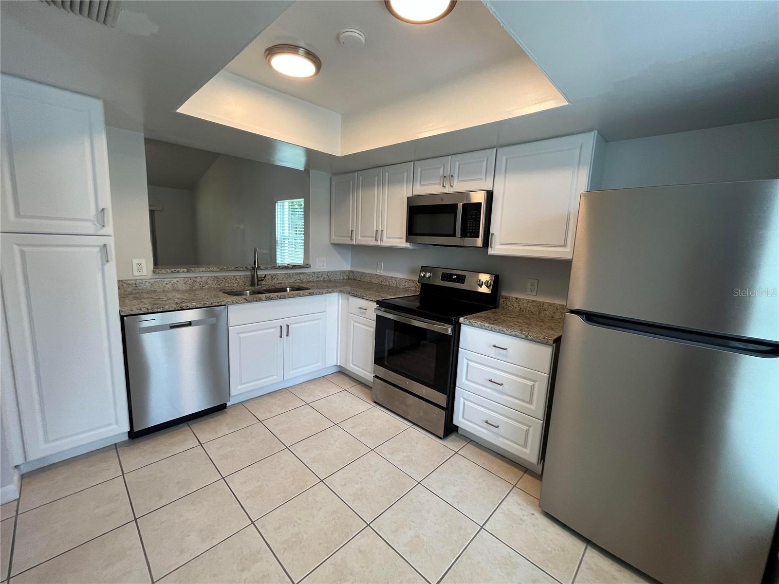 Image 2 of 11 For 447 Chicago Woods Circle