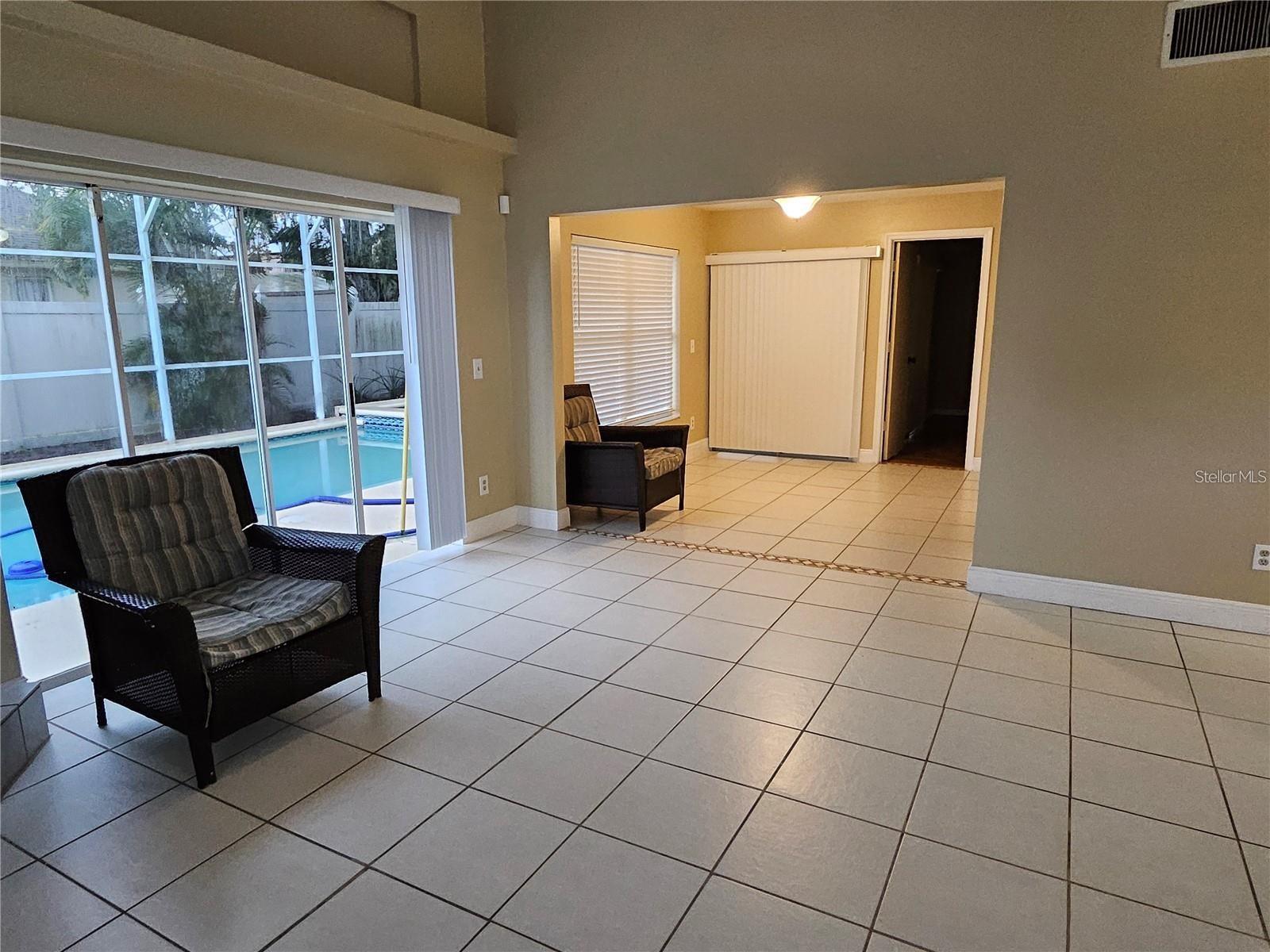 Image 4 of 11 For 10044 Little Teak Street