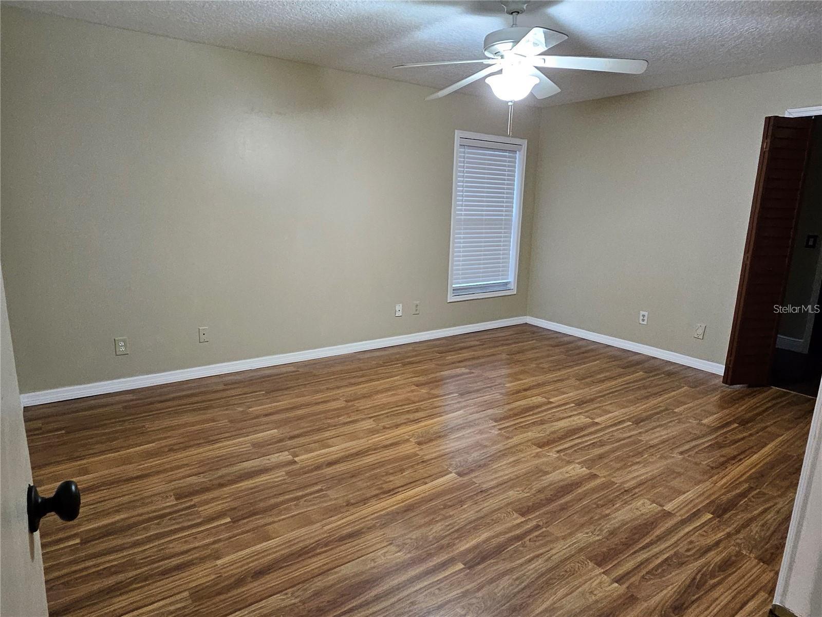 Image 6 of 11 For 10044 Little Teak Street