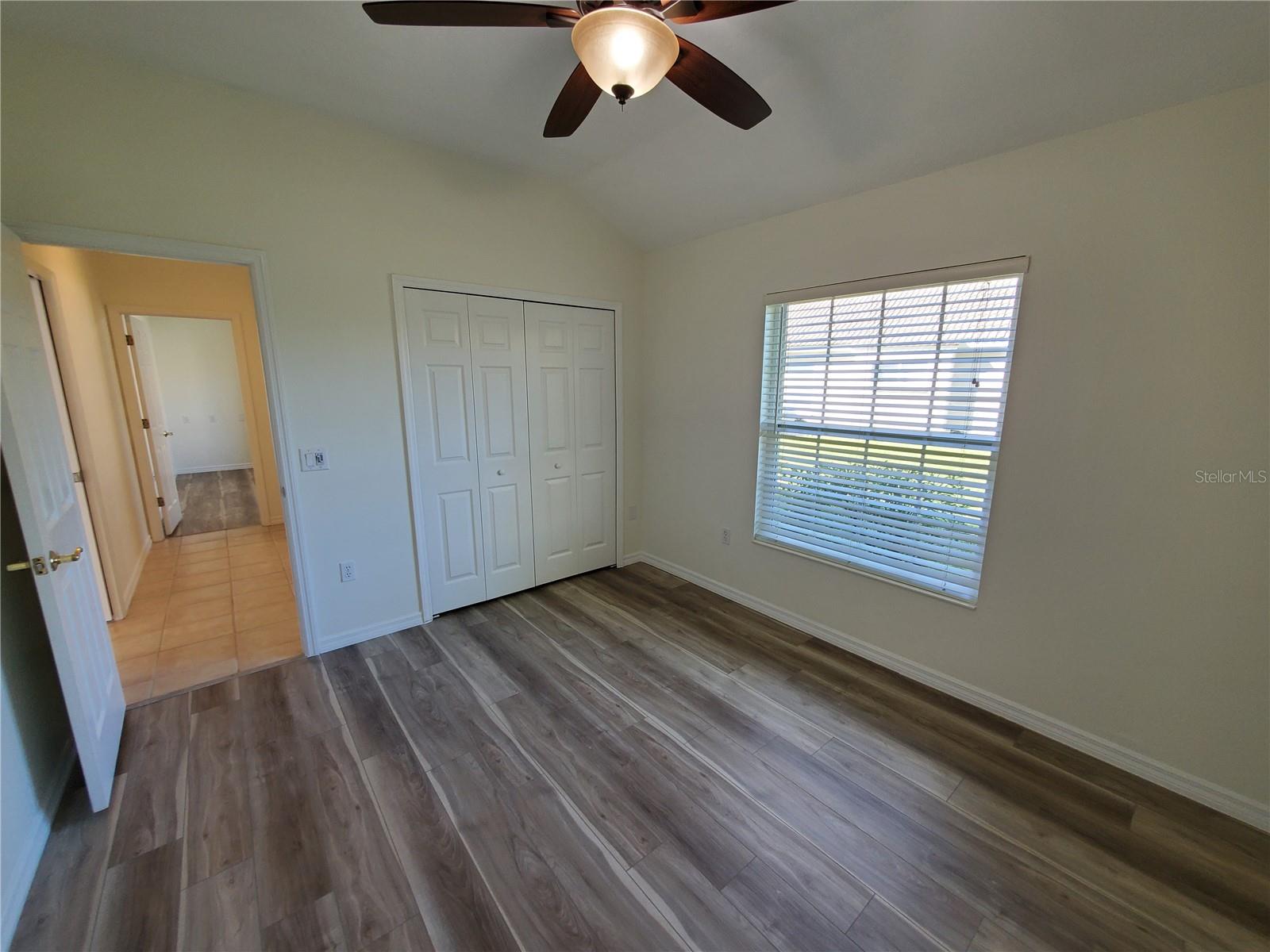 Image 18 of 33 For 5262 Far Oak Circle