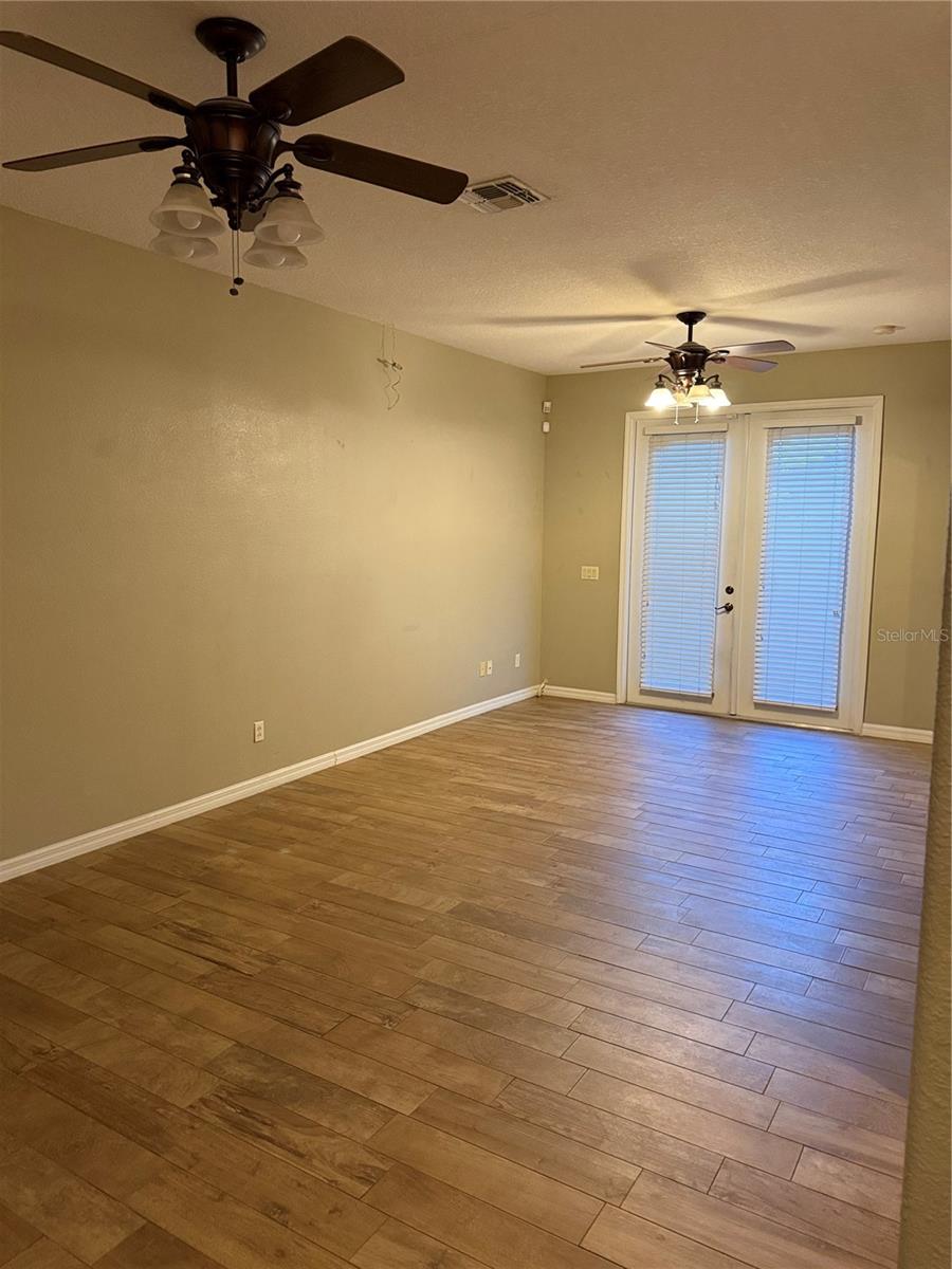 Image 33 of 45 For 3879 Cleary Way