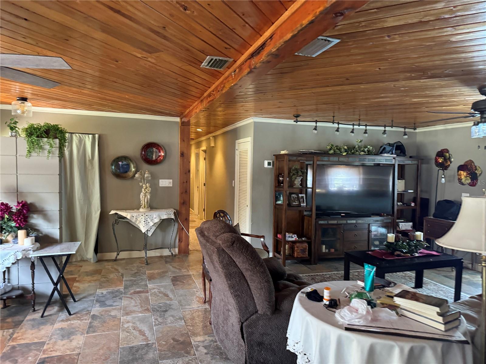 Image 34 of 100 For 3830 Clubhouse Road