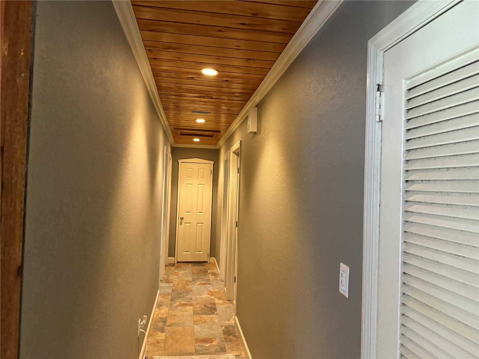 Image 37 of 100 For 3830 Clubhouse Road