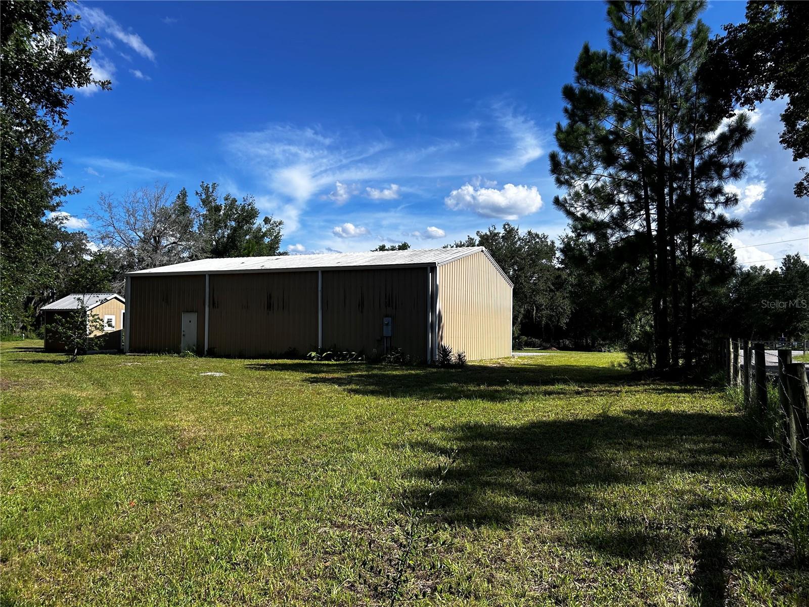 Image 11 of 27 For 15401 Co Rd 450