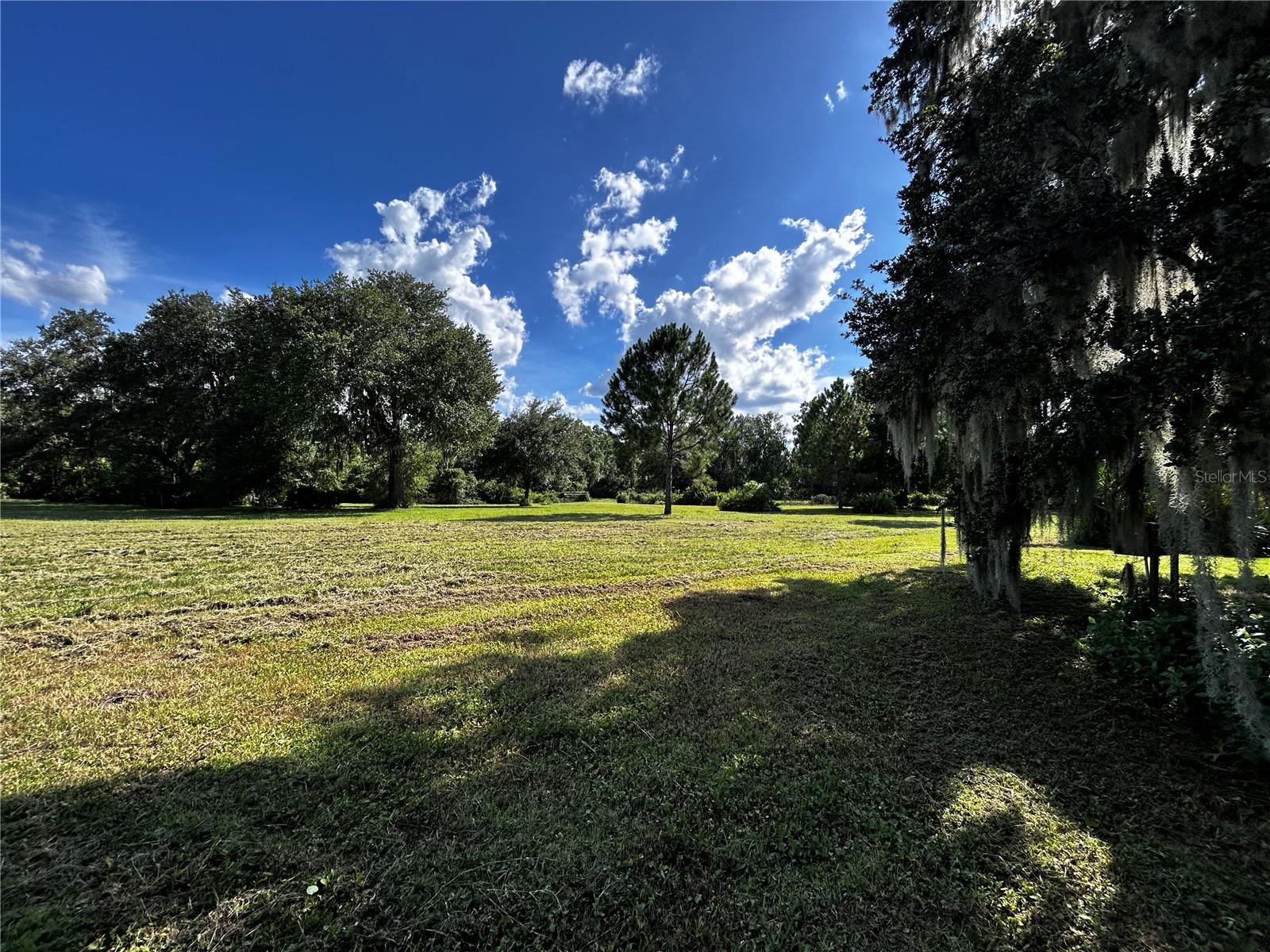 Image 18 of 27 For 15401 Co Rd 450