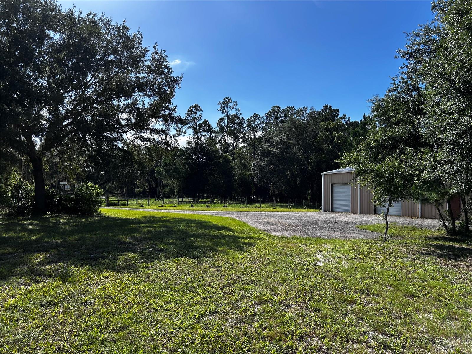 Image 4 of 27 For 15401 Co Rd 450