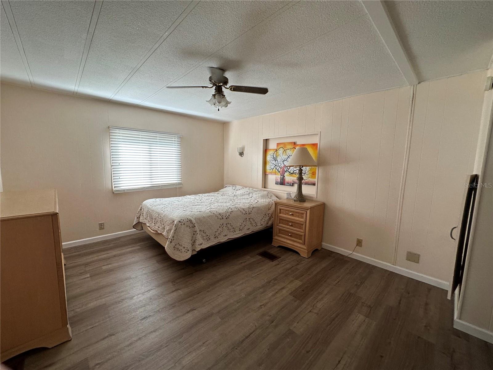 Image 36 of 58 For 55705 Keith Street