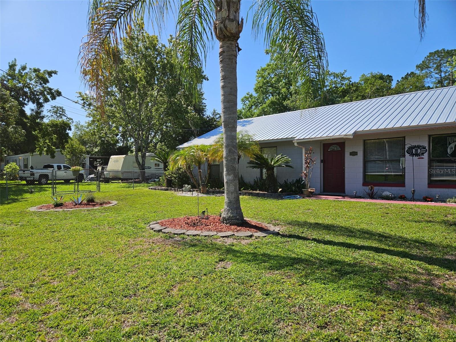 Image 4 of 28 For 24008 Ermine Road