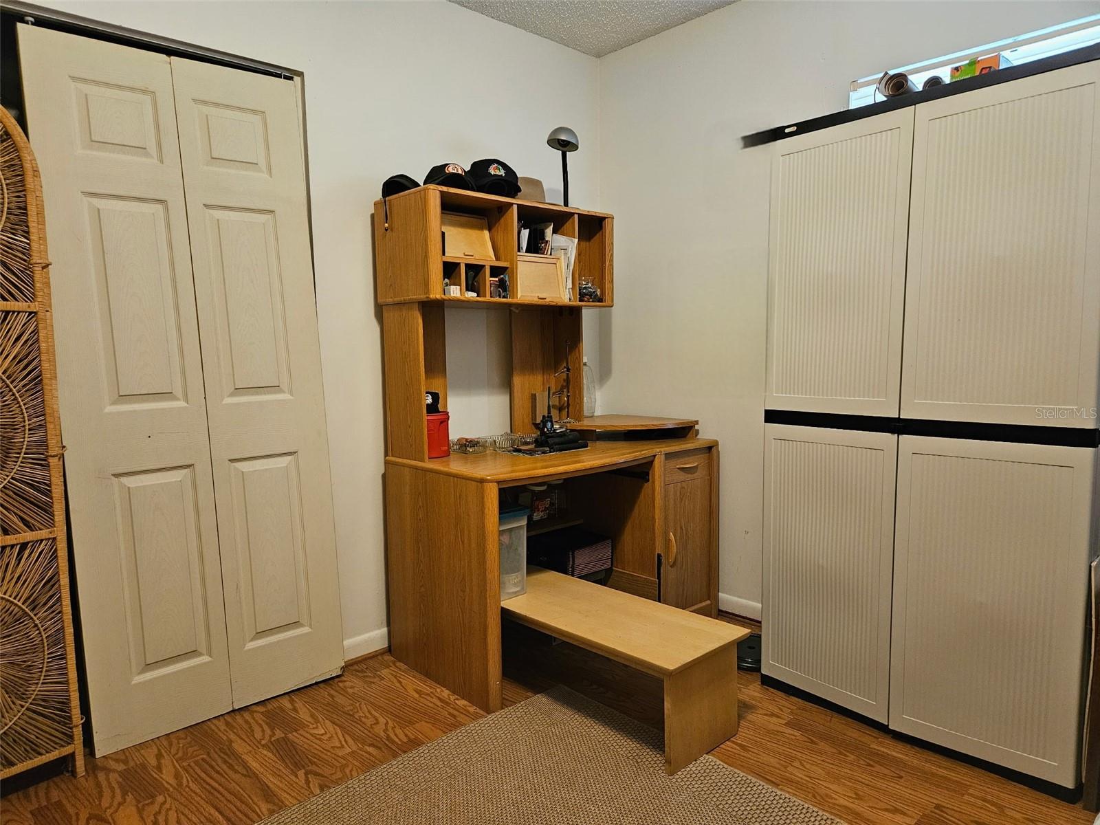 Image 6 of 28 For 24008 Ermine Road