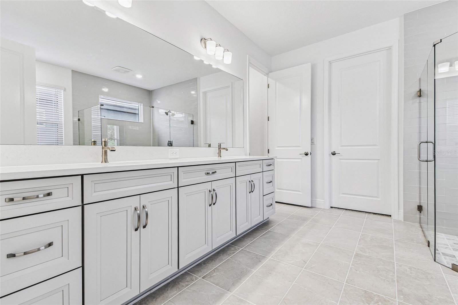 Listing photo id 19 for 7578 Seahawk Avenue